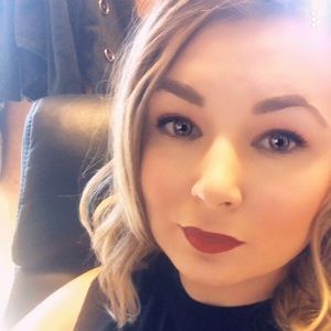 Meet your Posher, Renee